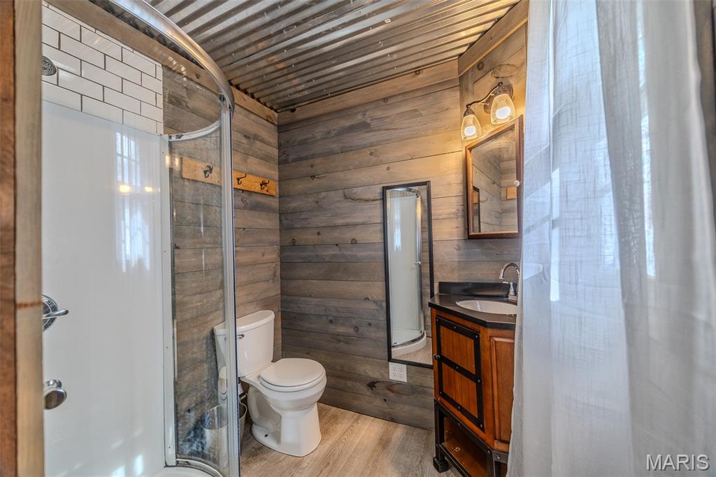 22622 Green Hills Road Lebanon, MO 65536 - Photo 26 of 36