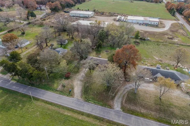 $245,000 | 22622 Green Hills Road, Lebanon, MO 65536