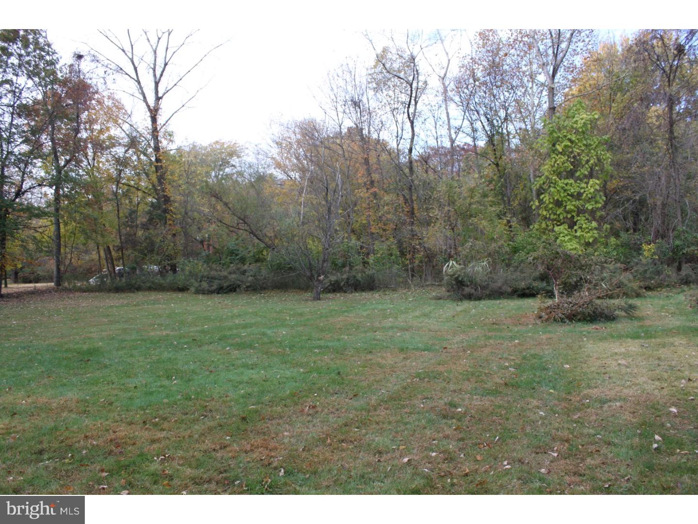 245 Rutgers Avenue Hamilton, NJ 08619 - Photo 15 of 19 Exterior Back