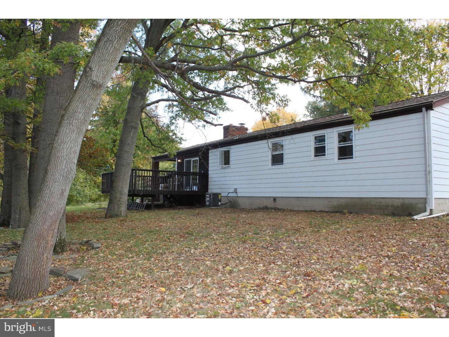 245 Rutgers Avenue Hamilton, NJ 08619 - Photo 16 of 19 Exterior Back