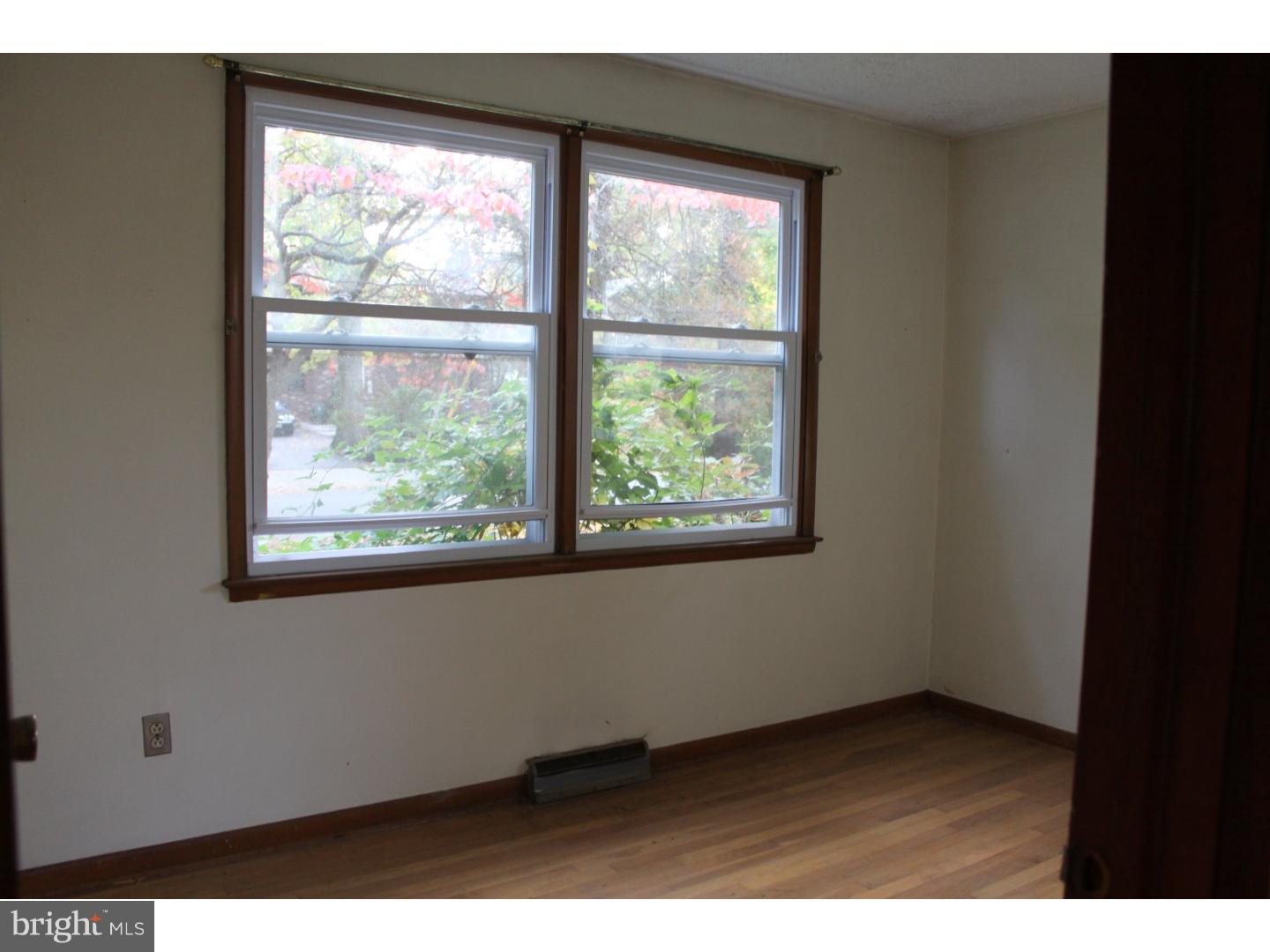 245 Rutgers Avenue Hamilton, NJ 08619 - Photo 9 of 19 Bedroom 2