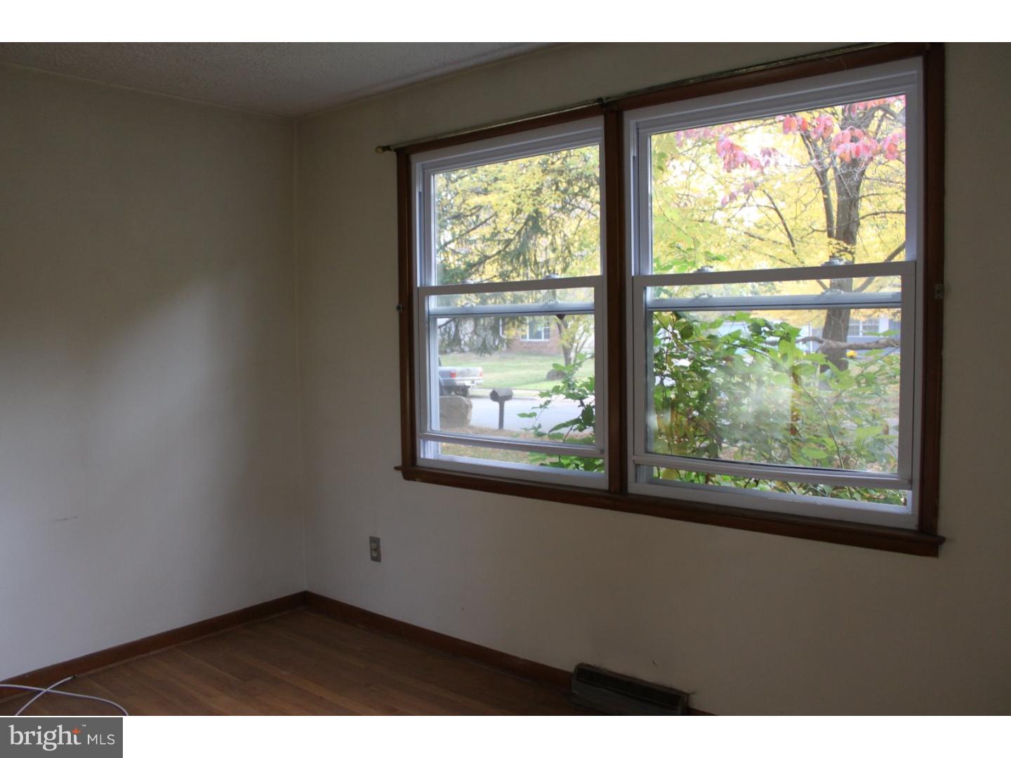 245 Rutgers Avenue Hamilton, NJ 08619 - Photo 10 of 19 Bedroom 3