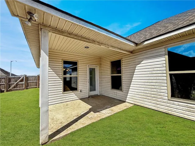 $234,900 | 156 Shadow Pointe Road, Thibodaux, LA 70301