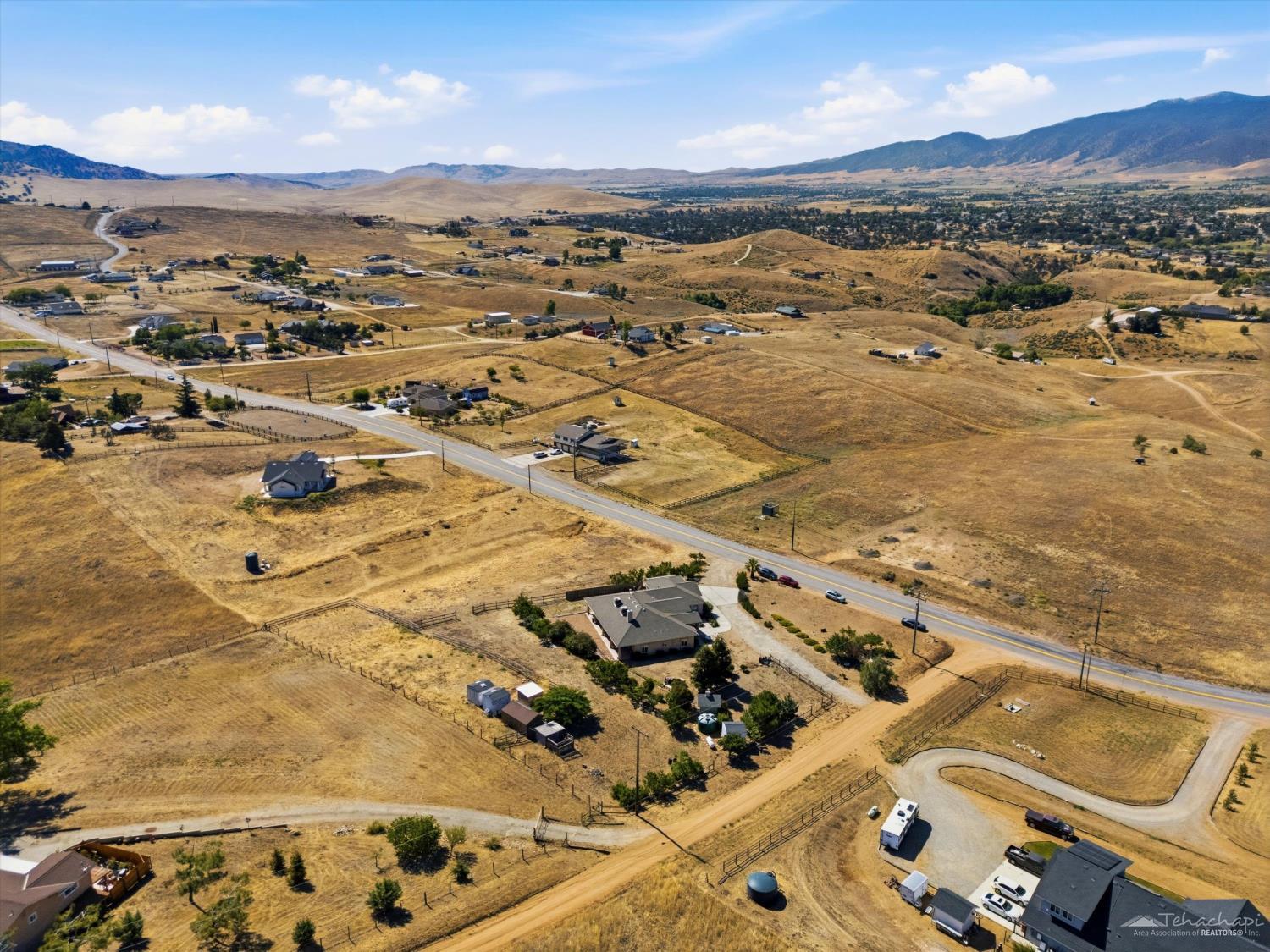 20475 Pinon Canyon Road Tehachapi, CA 93561 - Photo 8 of 55 Gallery Image 8