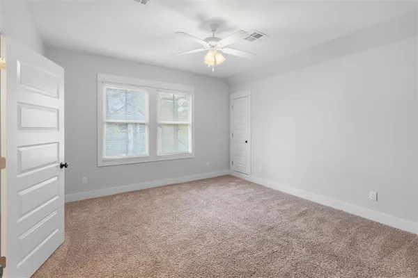 $1,600 | 707 Division Street, Unit B, Lake Charles, LA 70601
