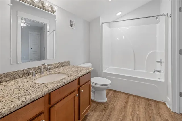 $1,600 | 707 Division Street, Unit B, Lake Charles, LA 70601