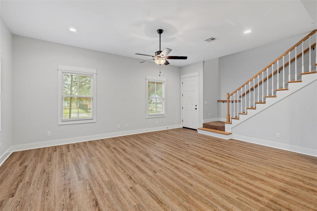 707 Division Street, Unit B Lake Charles, LA 70601 - Photo 4 of 15