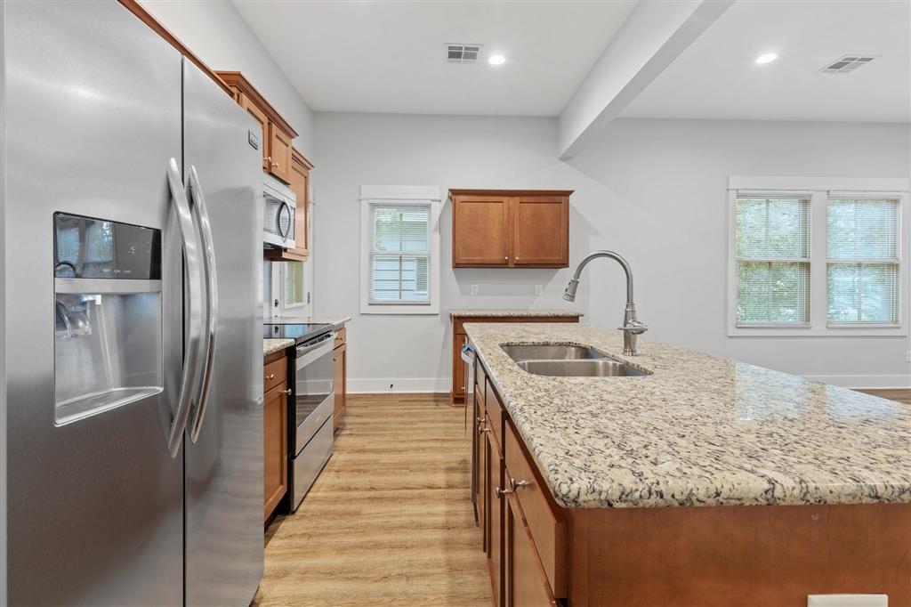 707 Division Street, Unit B Lake Charles, LA 70601 - Photo 6 of 15