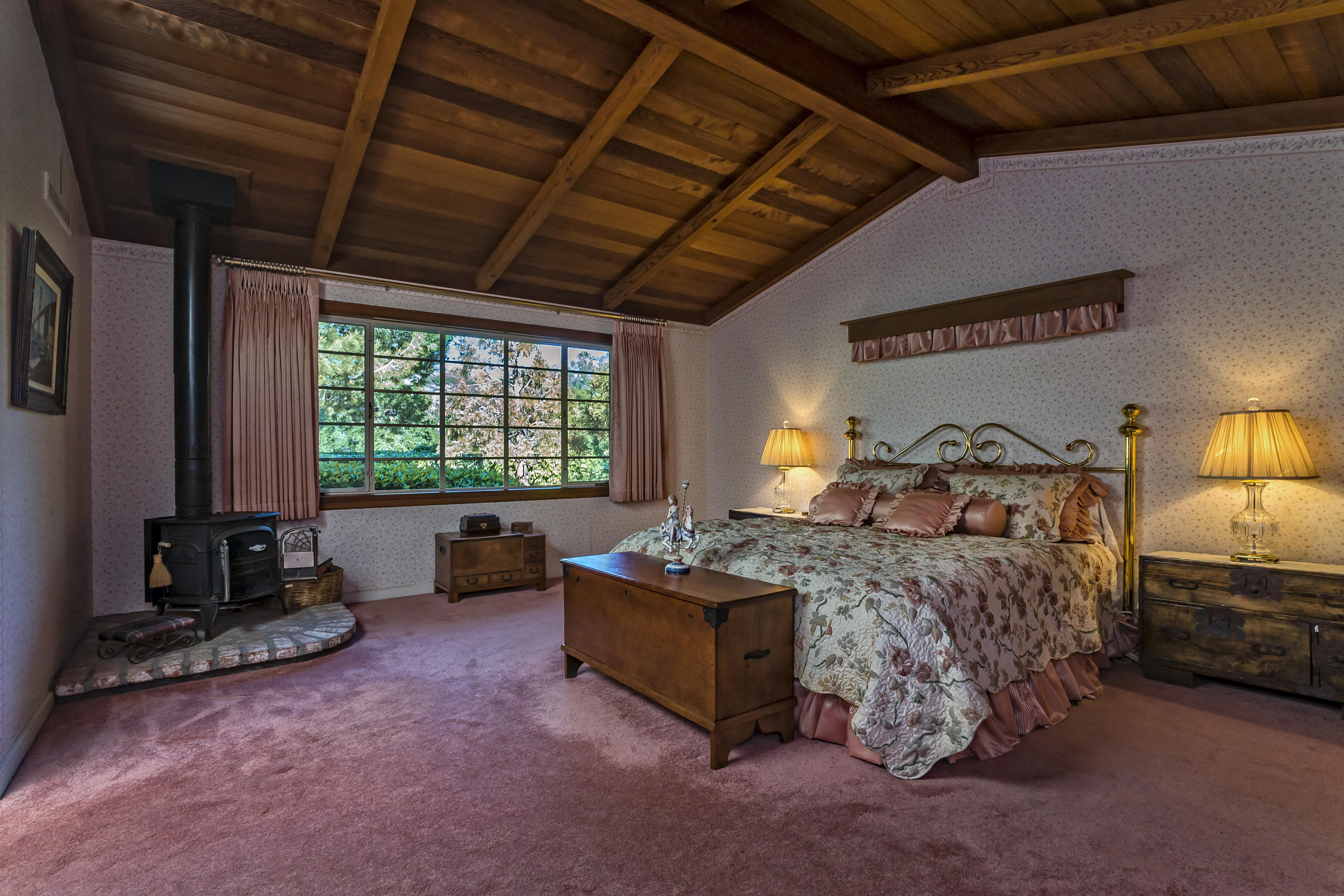 3748 Foothill Road Santa Barbara, CA 93110 - Photo 10 of 18 Master Suite