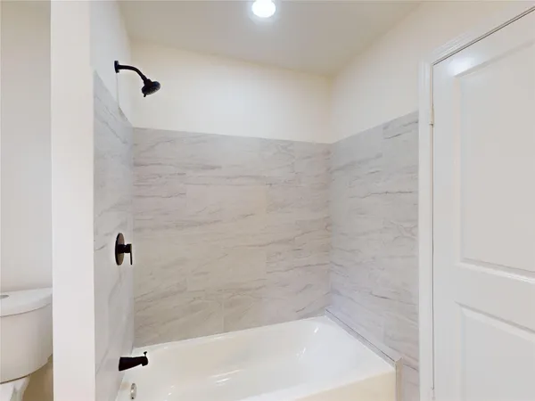 $2,200 | 2218 Poplar Park Drive, Houston, TX 77339