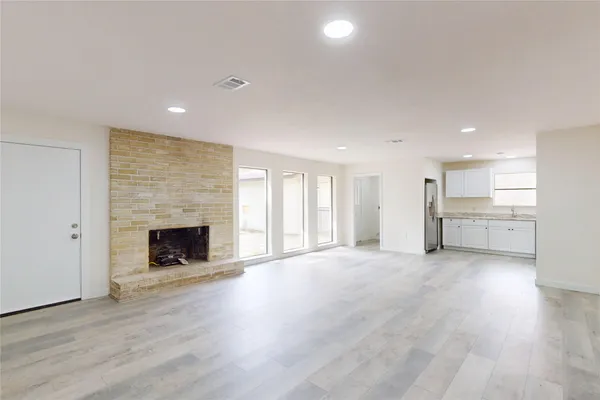 $2,200 | 2218 Poplar Park Drive, Houston, TX 77339