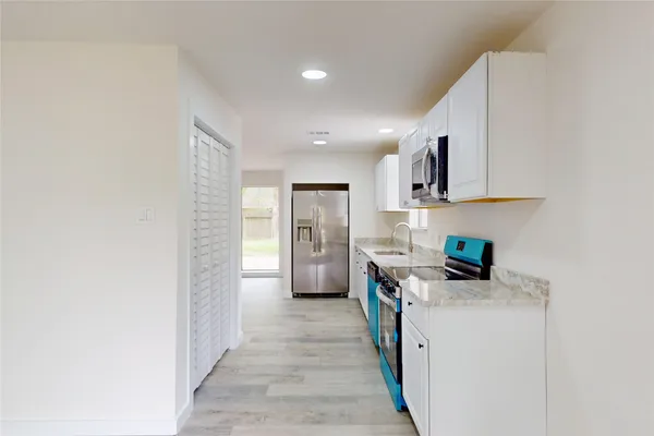 $2,200 | 2218 Poplar Park Drive, Houston, TX 77339