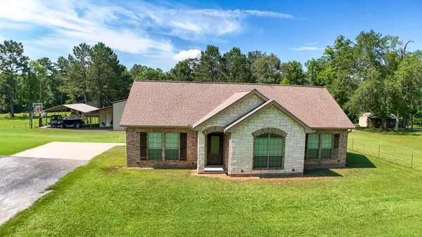 $285,000 | 375 County Road 717, Buna, TX 77612
