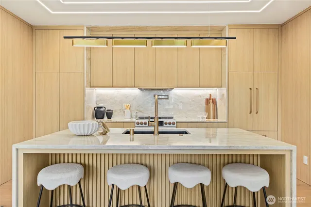 $2,349,900 | 7358 33rd Avenue Northeast, Seattle, WA 98115