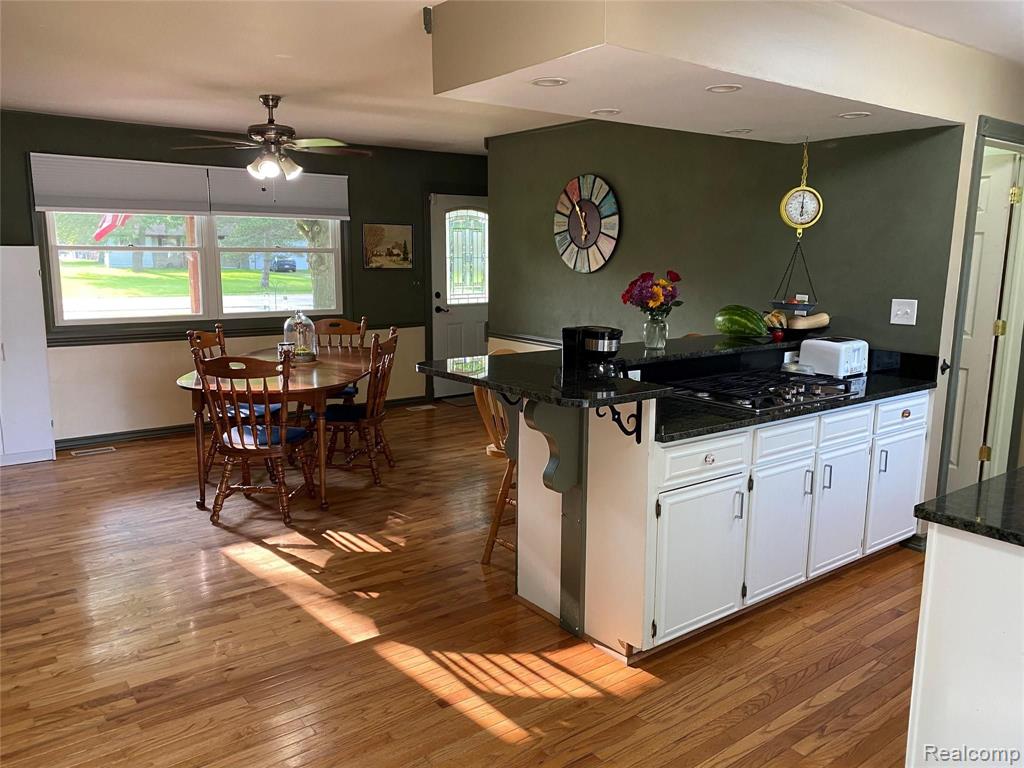 13343 Jennings Road Linden, MI 48451 - Photo 8 of 31