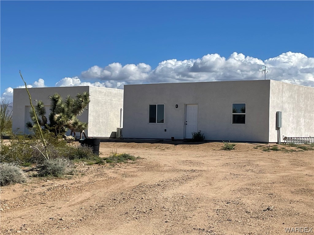 14438 Castle Butte Road Yucca, AZ 86438 - Photo 1 of 33