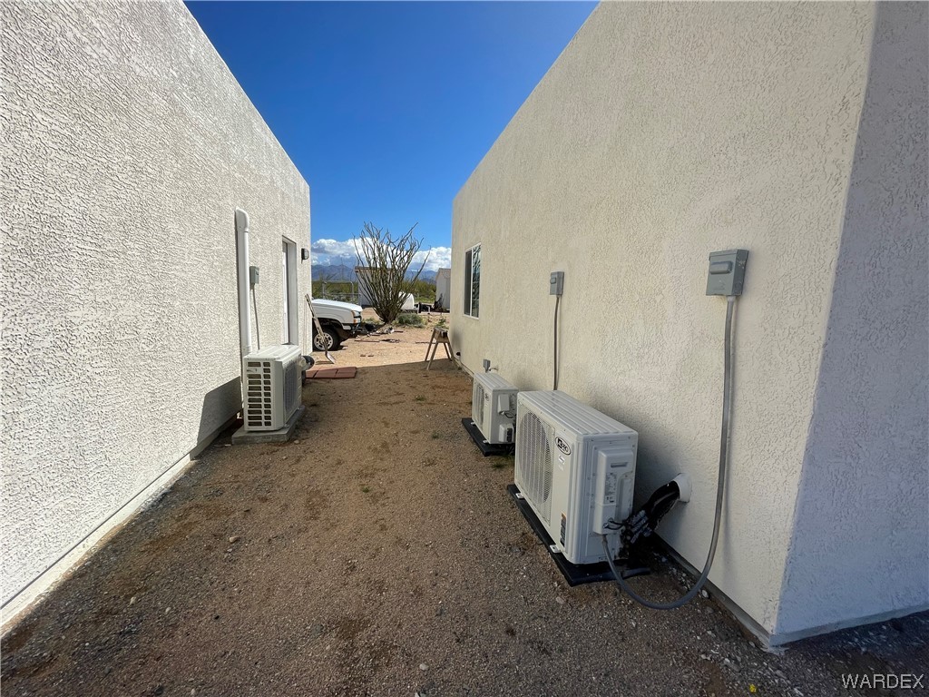 14438 Castle Butte Road Yucca, AZ 86438 - Photo 25 of 33 a view of a room with utility room