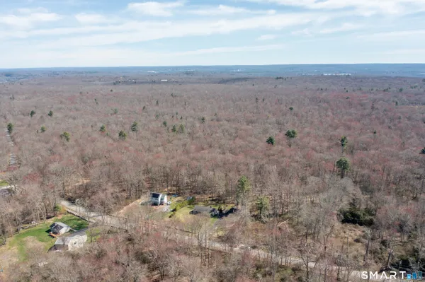 $365,000 | 640 Wolf Den Road, Brooklyn, CT 06234
