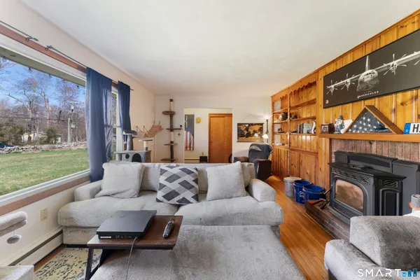 $365,000 | 640 Wolf Den Road, Brooklyn, CT 06234