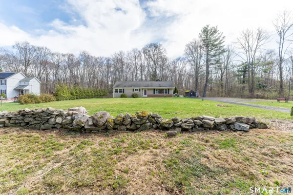 $365,000 | 640 Wolf Den Road, Brooklyn, CT 06234