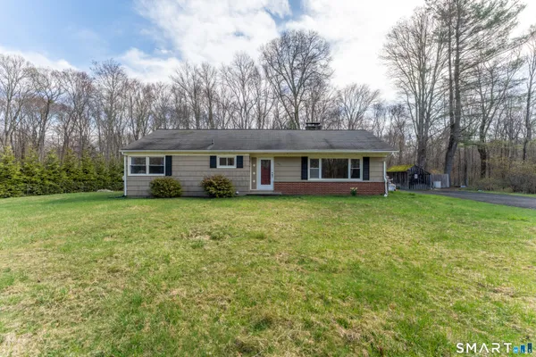 $365,000 | 640 Wolf Den Road, Brooklyn, CT 06234