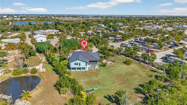 $1,699,000 | 1211 Periwinkle Way, Sanibel, FL 33957