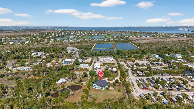 $1,699,000 | 1211 Periwinkle Way, Sanibel, FL 33957
