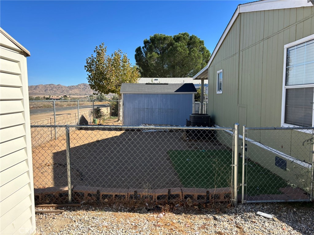 20843 Waalew Road, Unit C4 Apple Valley, CA 92307 - Photo 29 of 38