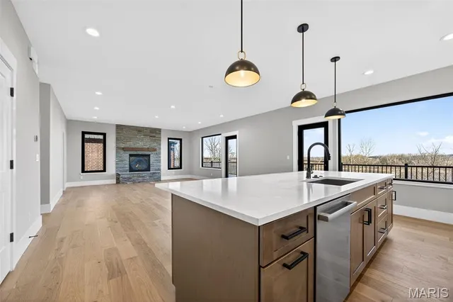 $850,000 | 1017 River Bluff Drive, Washington, MO 63090