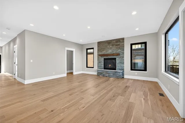 $850,000 | 1017 River Bluff Drive, Washington, MO 63090