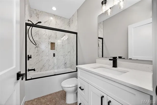 $850,000 | 1017 River Bluff Drive, Washington, MO 63090