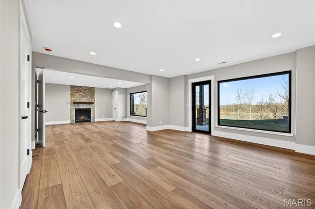 $850,000 | 1017 River Bluff Drive, Washington, MO 63090