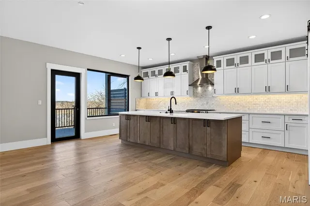 $850,000 | 1017 River Bluff Drive, Washington, MO 63090