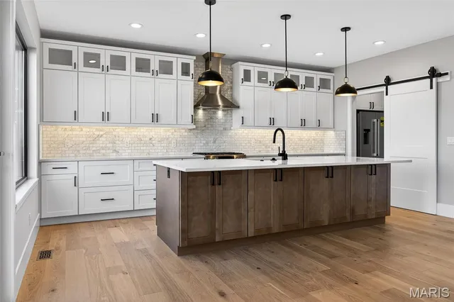 $850,000 | 1017 River Bluff Drive, Washington, MO 63090