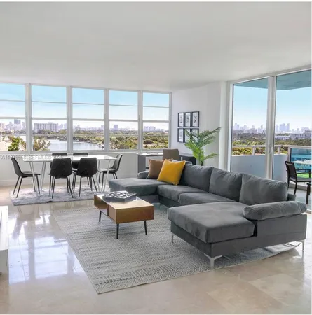 $4,350 | 5101 Collins Avenue, Unit 14A, Miami Beach, FL 33140