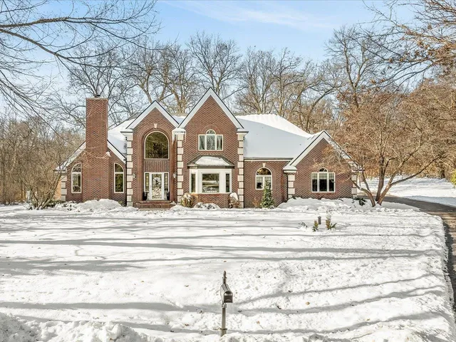 $675,000 | 14161 Hickory Rise Court, Roscoe, IL 61073