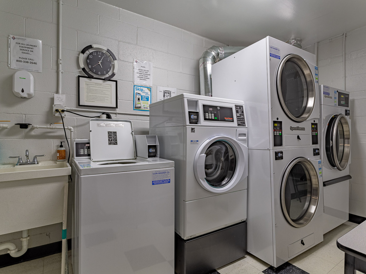 2300 Windsor Mall, Unit 2G Park Ridge, IL 60068 - Photo 14 of 15 a view of kitchen sink and washer dryer