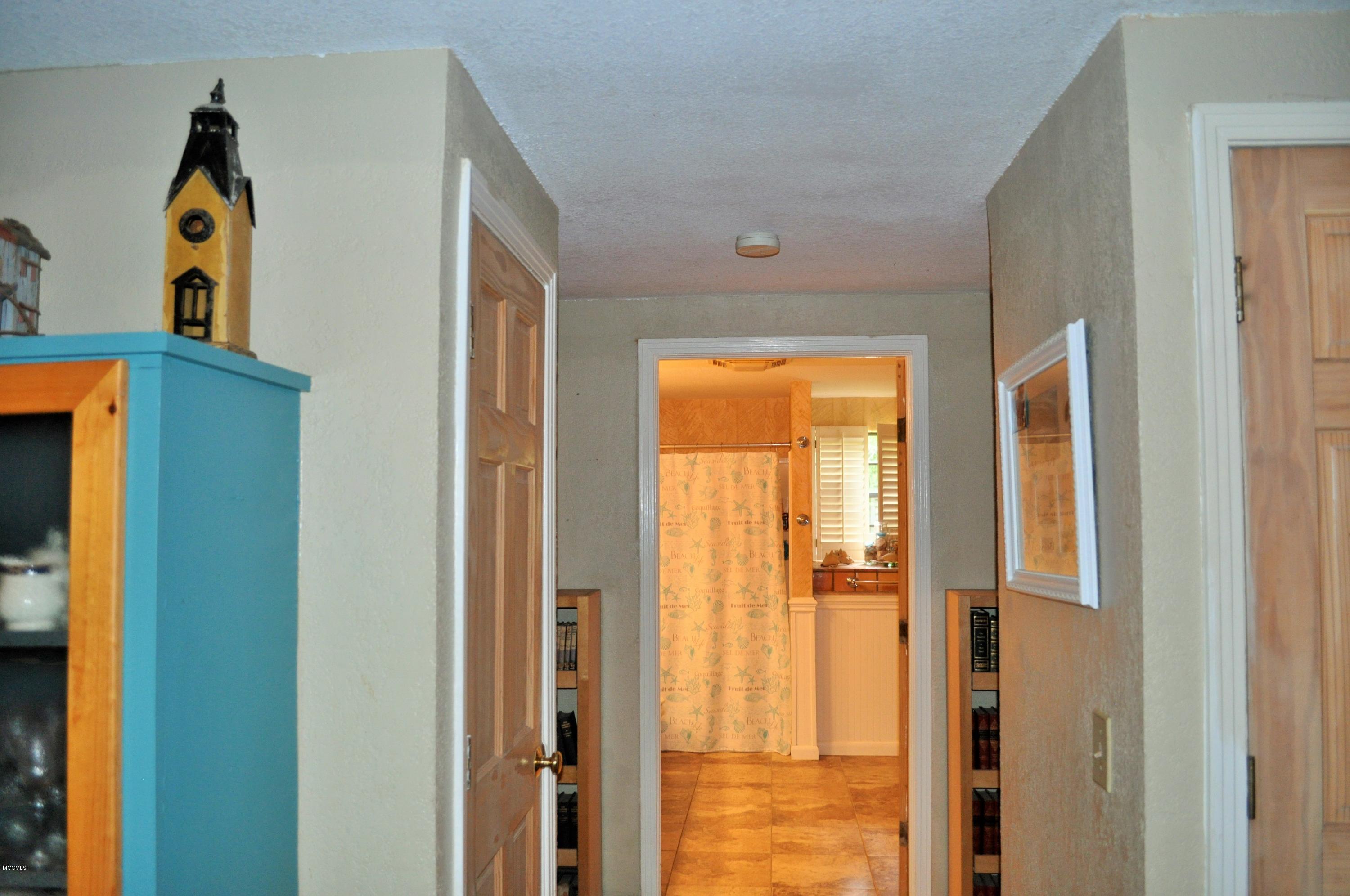 6301 Tolar Road Moss Point, MS 39562 - Photo 31 of 44 DSC_0801 (2)