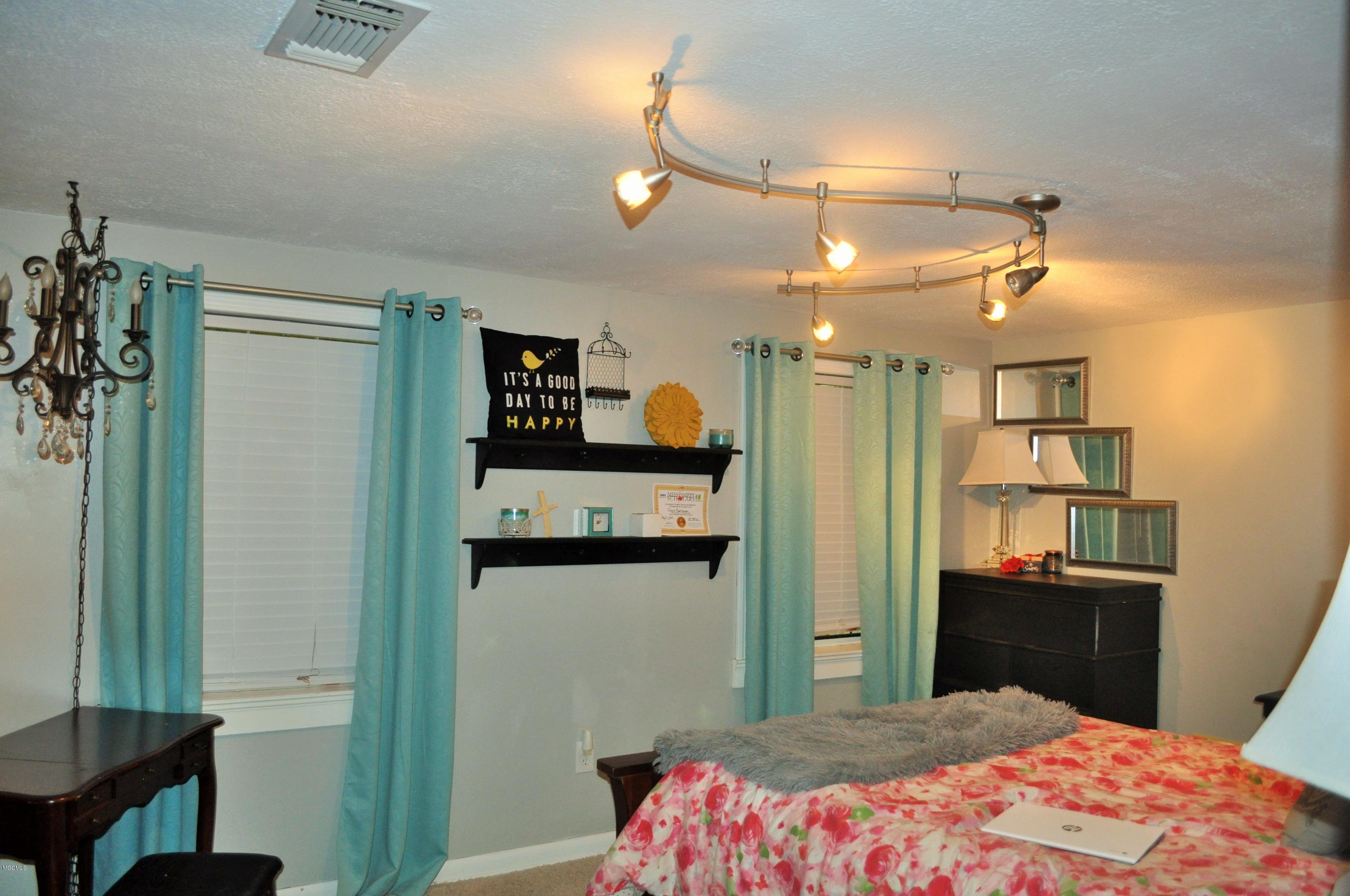 6301 Tolar Road Moss Point, MS 39562 - Photo 34 of 44 DSC_0805 (2)