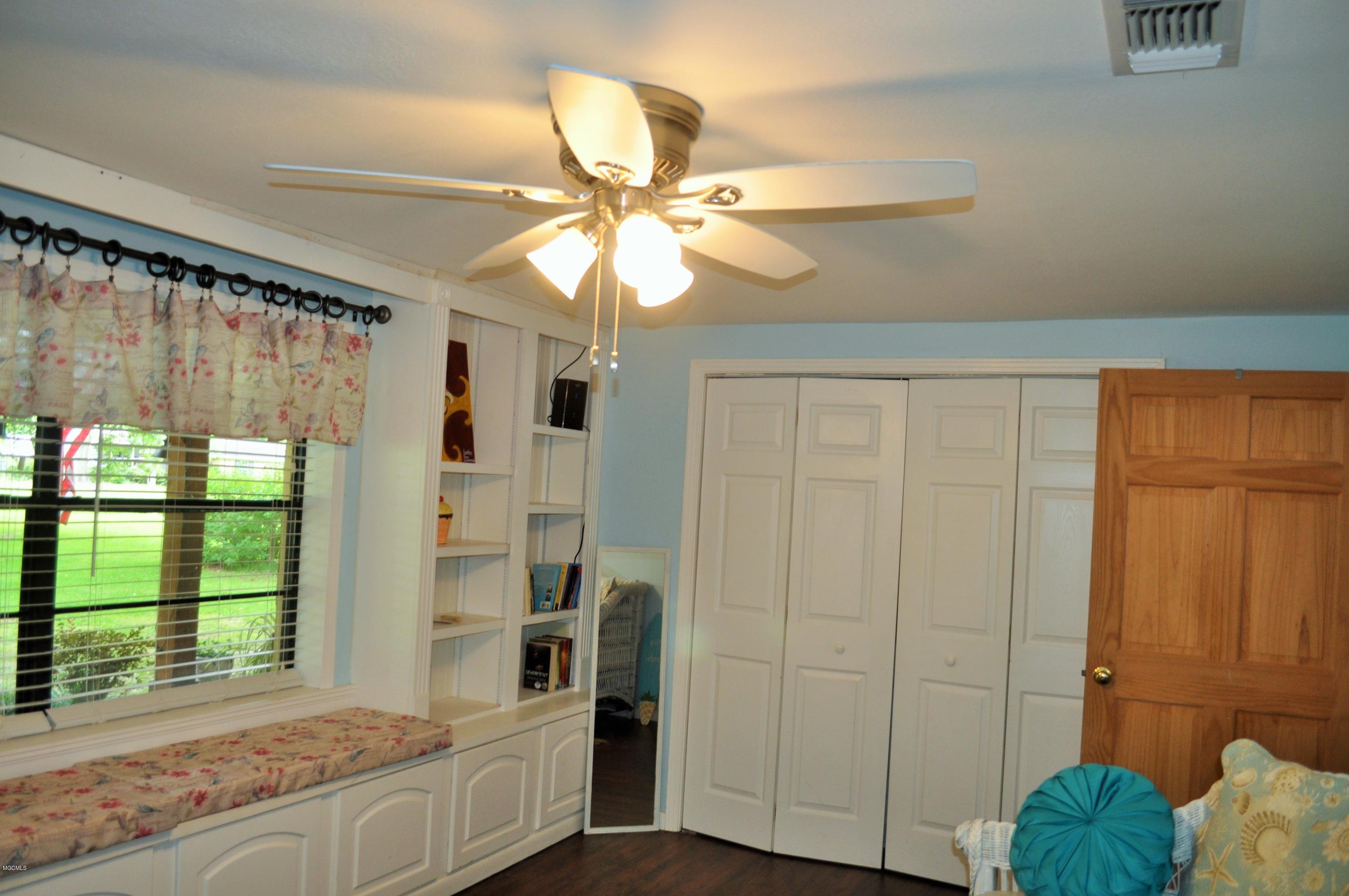 6301 Tolar Road Moss Point, MS 39562 - Photo 38 of 44 DSC_0817 (2)