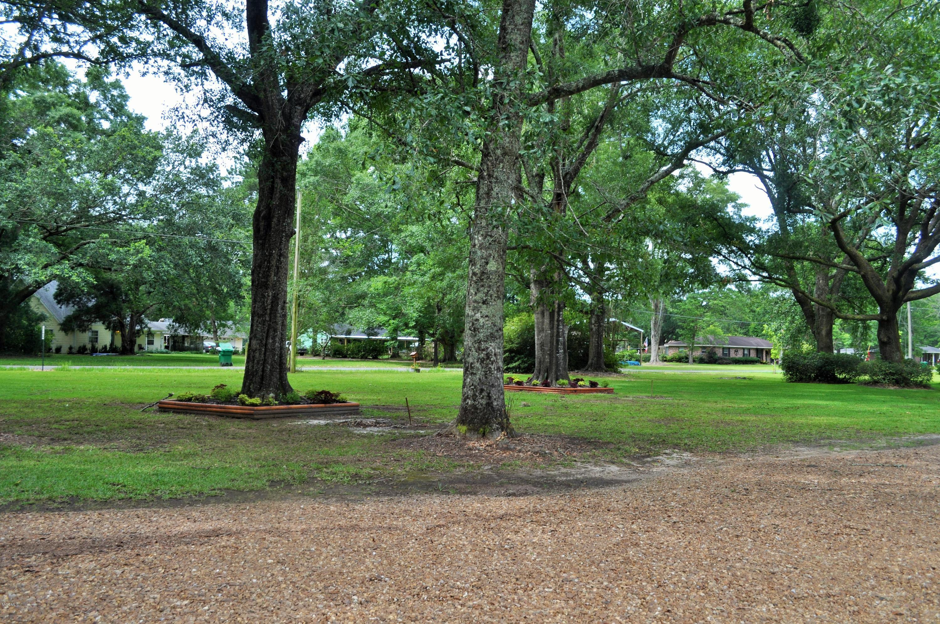 6301 Tolar Road Moss Point, MS 39562 - Photo 44 of 44 DSC_0857 (2)