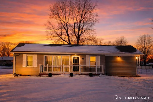 $209,900 | 74 South 4080 W Road, Kankakee, IL 60901