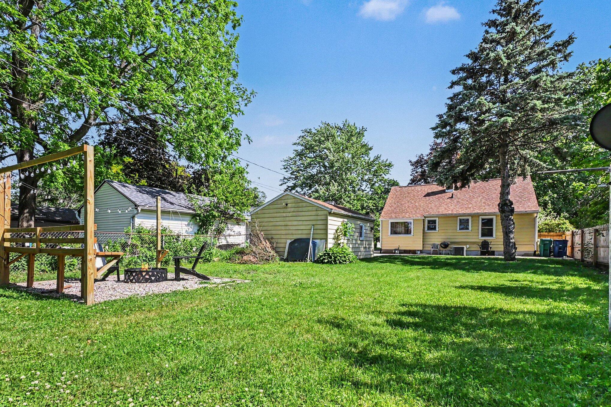 509 Allen Street La Porte, IN 46350 - Photo 21 of 25 2038x1359
