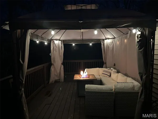 $389,900 | 480 Lone Pine Lane, St. Clair, MO 63077