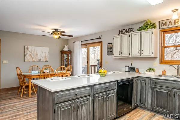 $389,900 | 480 Lone Pine Lane, St. Clair, MO 63077