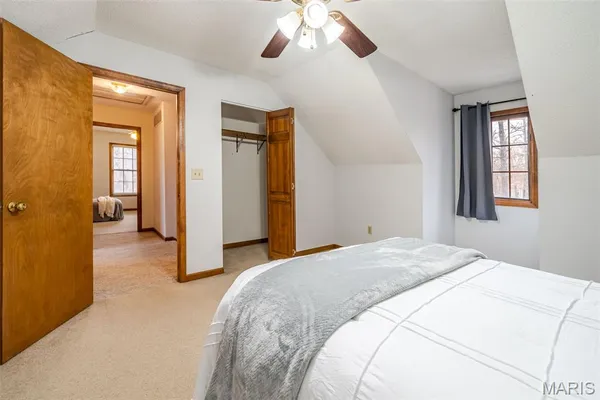 $389,900 | 480 Lone Pine Lane, St. Clair, MO 63077