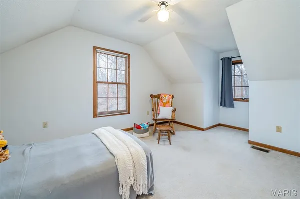 $389,900 | 480 Lone Pine Lane, St. Clair, MO 63077