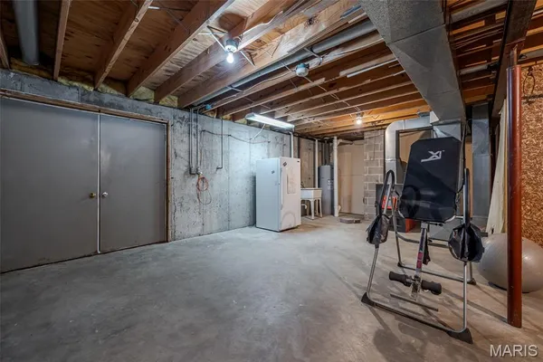 $389,900 | 480 Lone Pine Lane, St. Clair, MO 63077