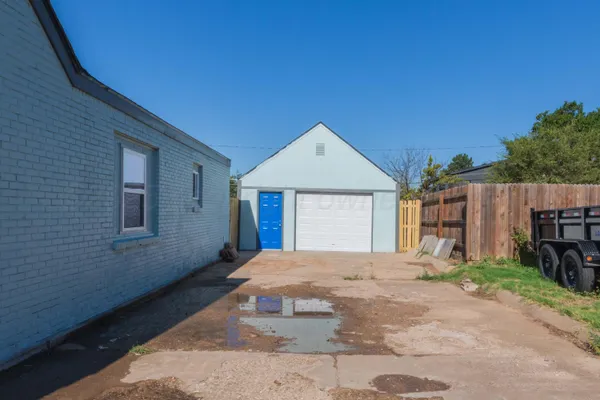 $179,000 | 1137 North Russell Street, Pampa, TX 79065