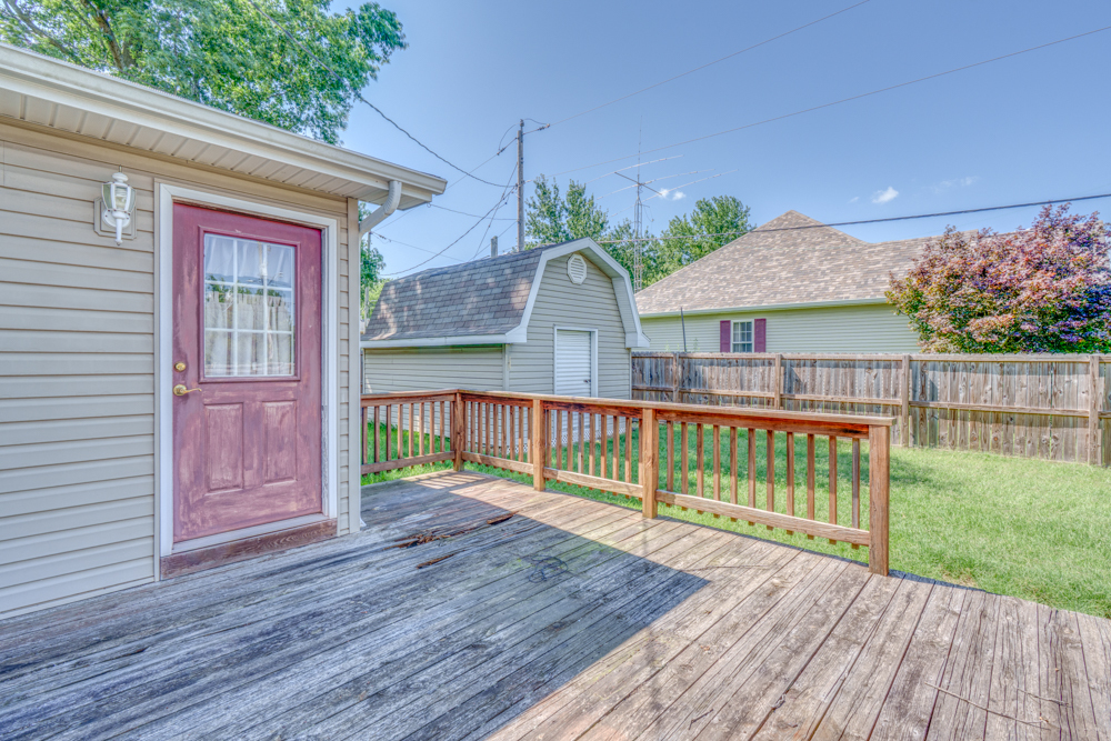 1104 Airport Road Mount Vernon, IL 62864 - Photo 9 of 46
